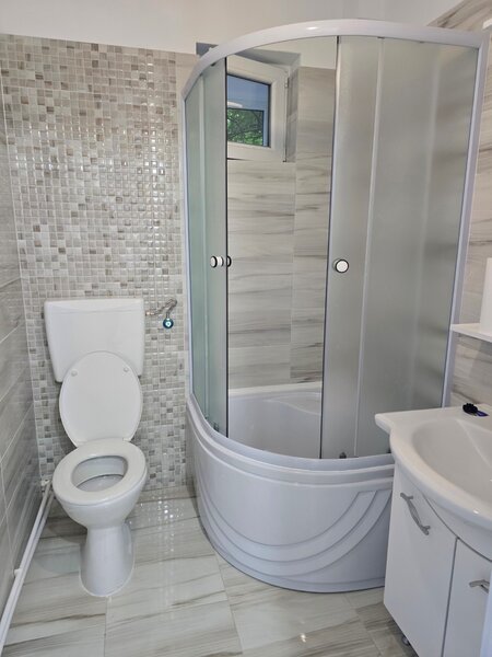 Baba Novac - vis-a-vis de Parcul IOR Garsoniera renovata complet,